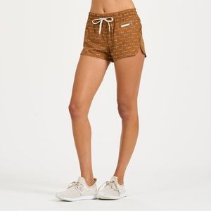 Vuori Clementine Shorts size small NWOT